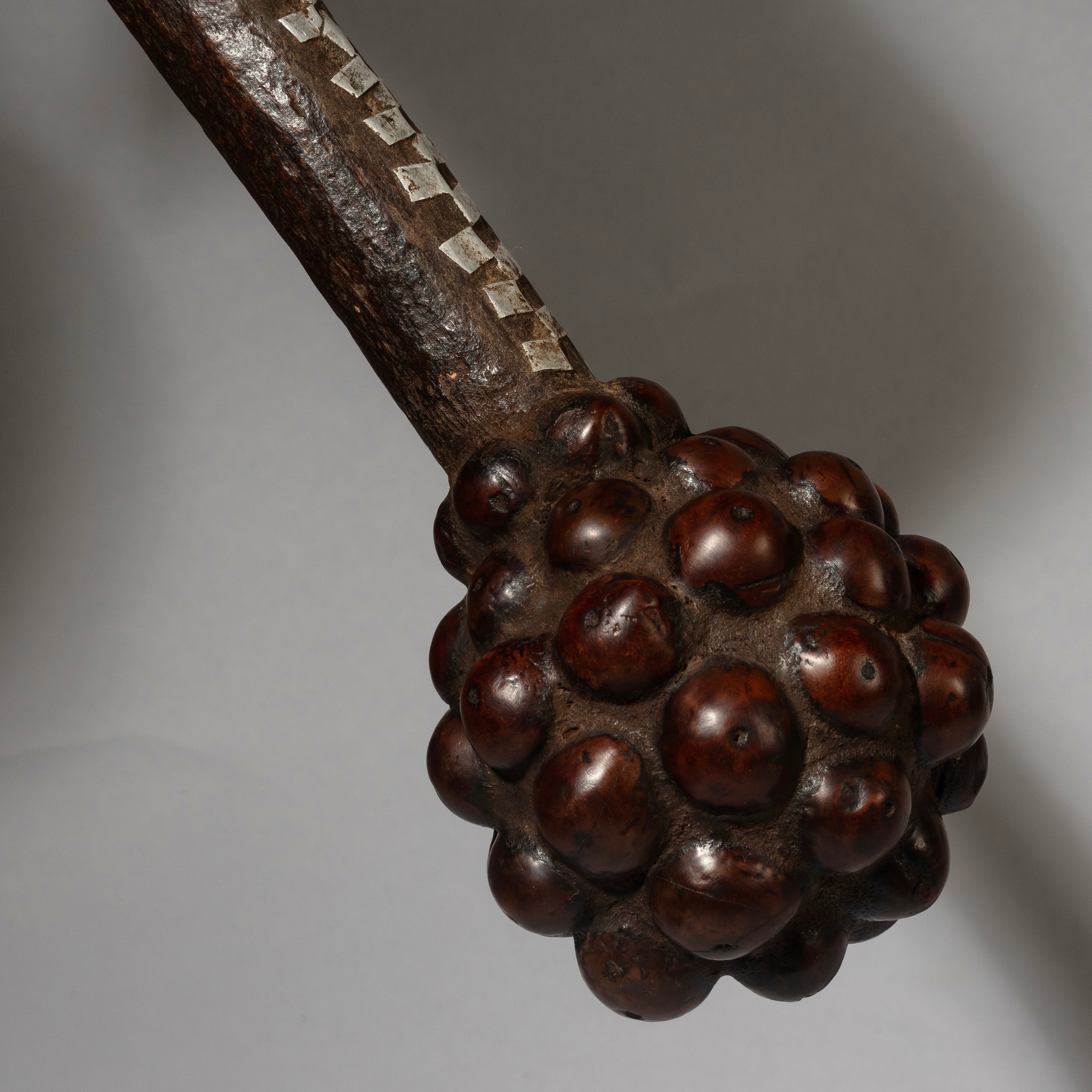 A FRUIT LIKE PRESTIGE CLUB  FROM BARI TRIBE EAST AFRICA ( No 4521 )