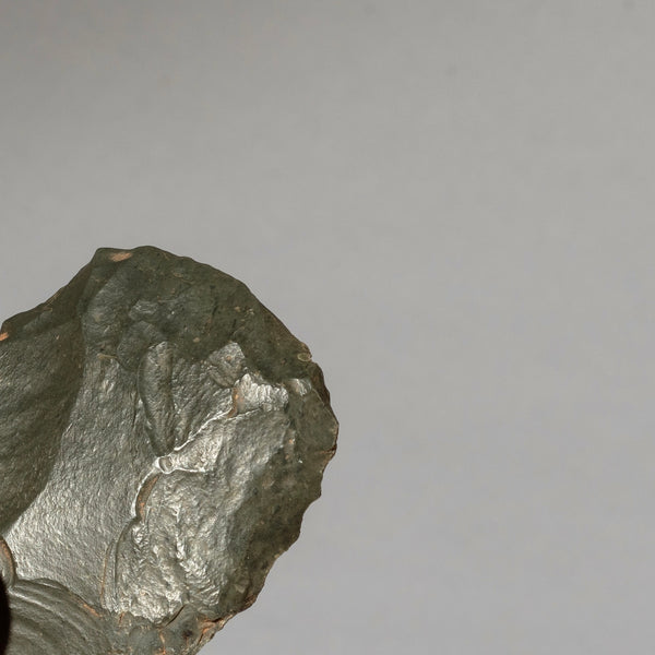 AN ARTISTIC NEOLITHIC STONE TOOL FROM SAHARA ( No 4464 )