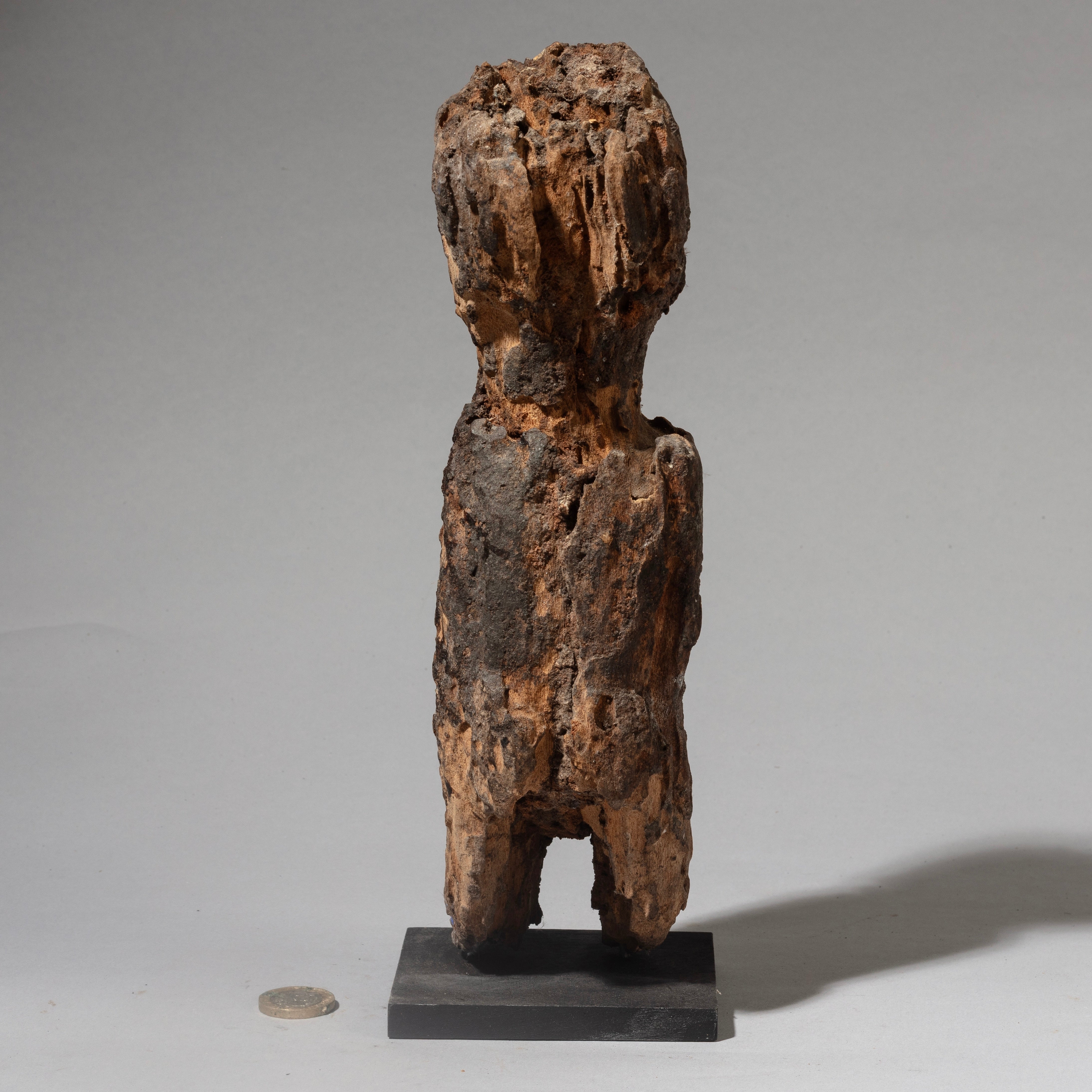 A OLD ENCRUSTED ALTAR FIGURE  FROM EWE TRIBE, GHANA ( No 4511 )
