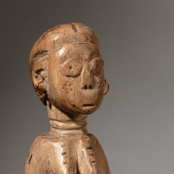 A CEREMONIALLY CARED FOR VENAVI TWIN DOLL, EWE TRIBE OF GHANA W.AFRICA ( No 4461 )