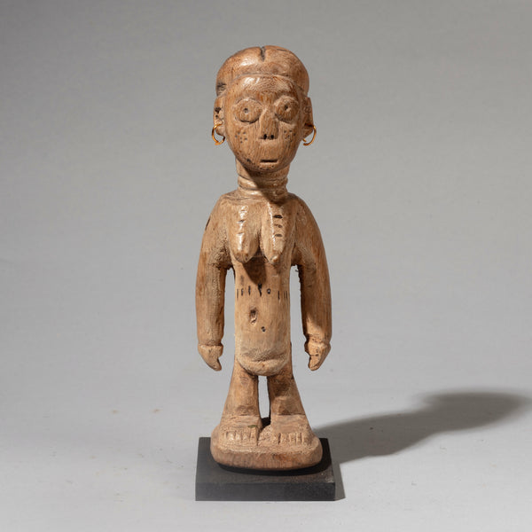 A CEREMONIALLY CARED FOR VENAVI TWIN DOLL, EWE TRIBE OF GHANA W.AFRICA ( No 4461 )