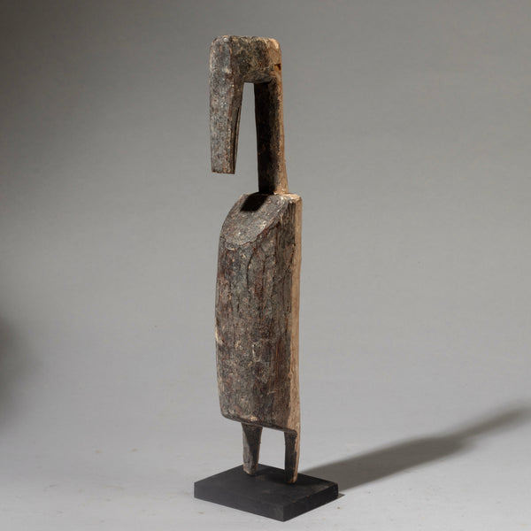 A UNIQUELY ANGULAR BIRD NATURE SPIRIT FROM GHANA ( No 4457 )