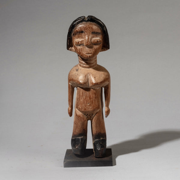 A WELL PATINATED VENAVI TWIN DOLL, EWE TRIBE OF GHANA W.AFRICA ( No 4463 )