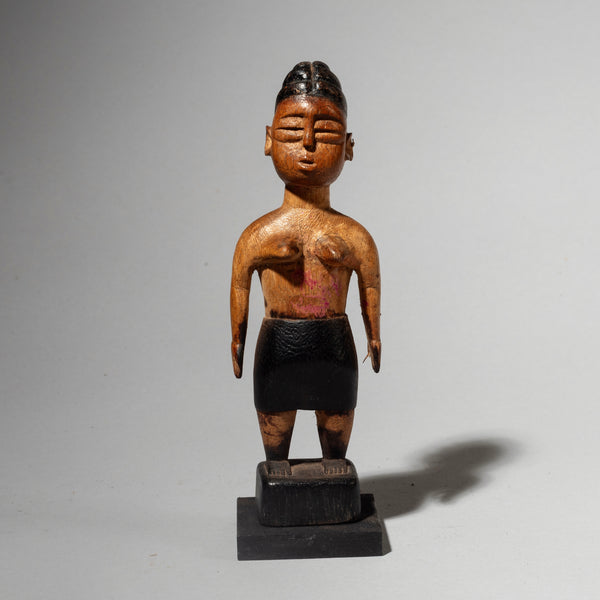 A SWEET  PATINATED EWE TRIBE VENAVI ( No 4562 )