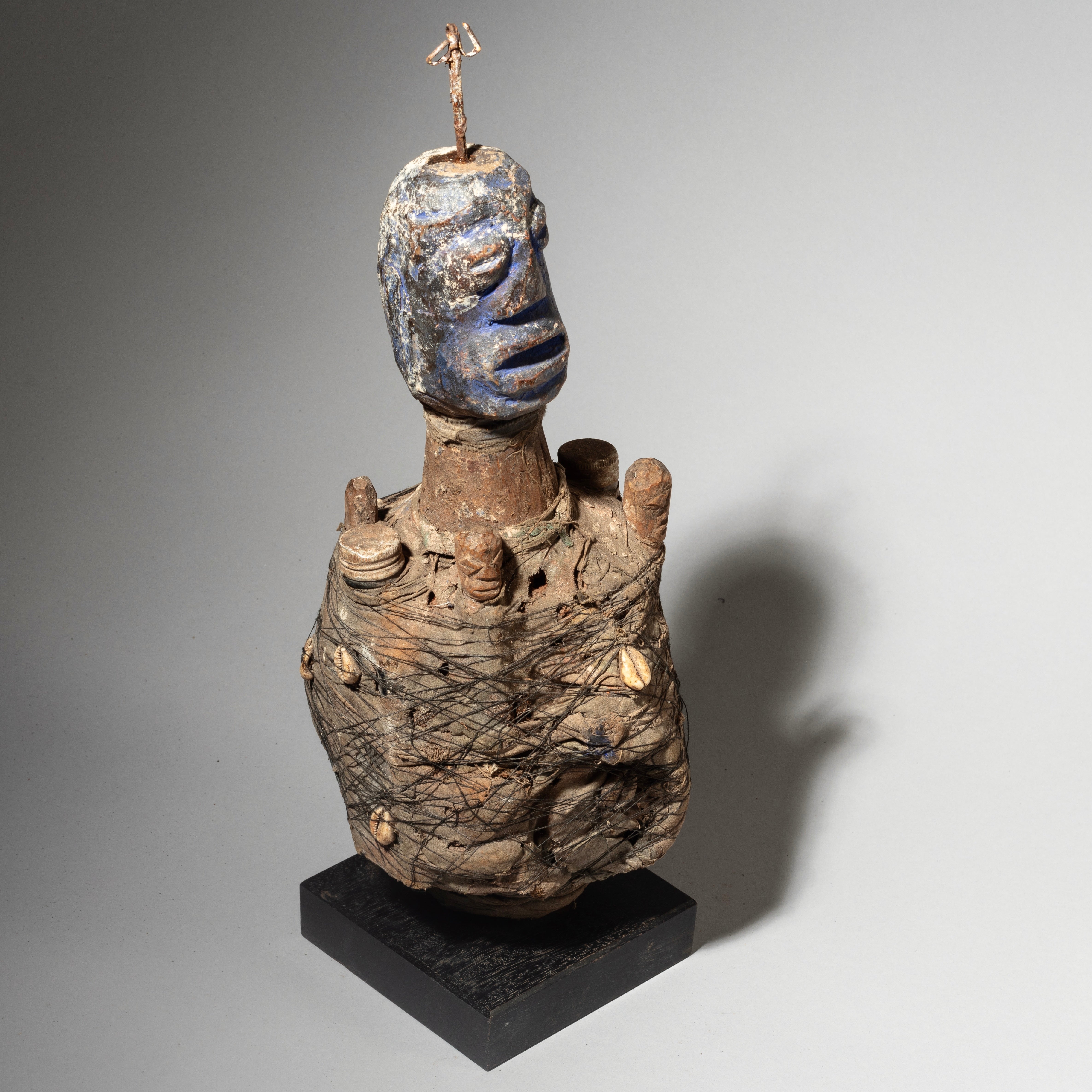 A LARGE IMPOSING BLUE PIGMENT POWER FIGURE, EWE TRIBE OF GHANA ( No 4556)