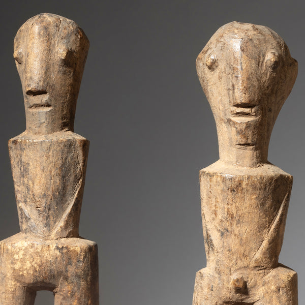 A DIFFERENT PAIR OF LOBI THIL FIGURES FROM THE IVORY ( No 4560)