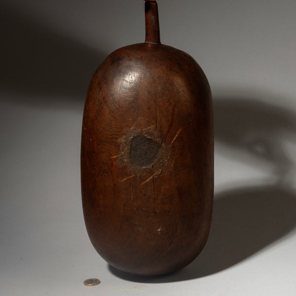 AN ARTISTIC WOODEN  BOWL FROM TUTSI TRIBE RWANDA (  No 4337 )