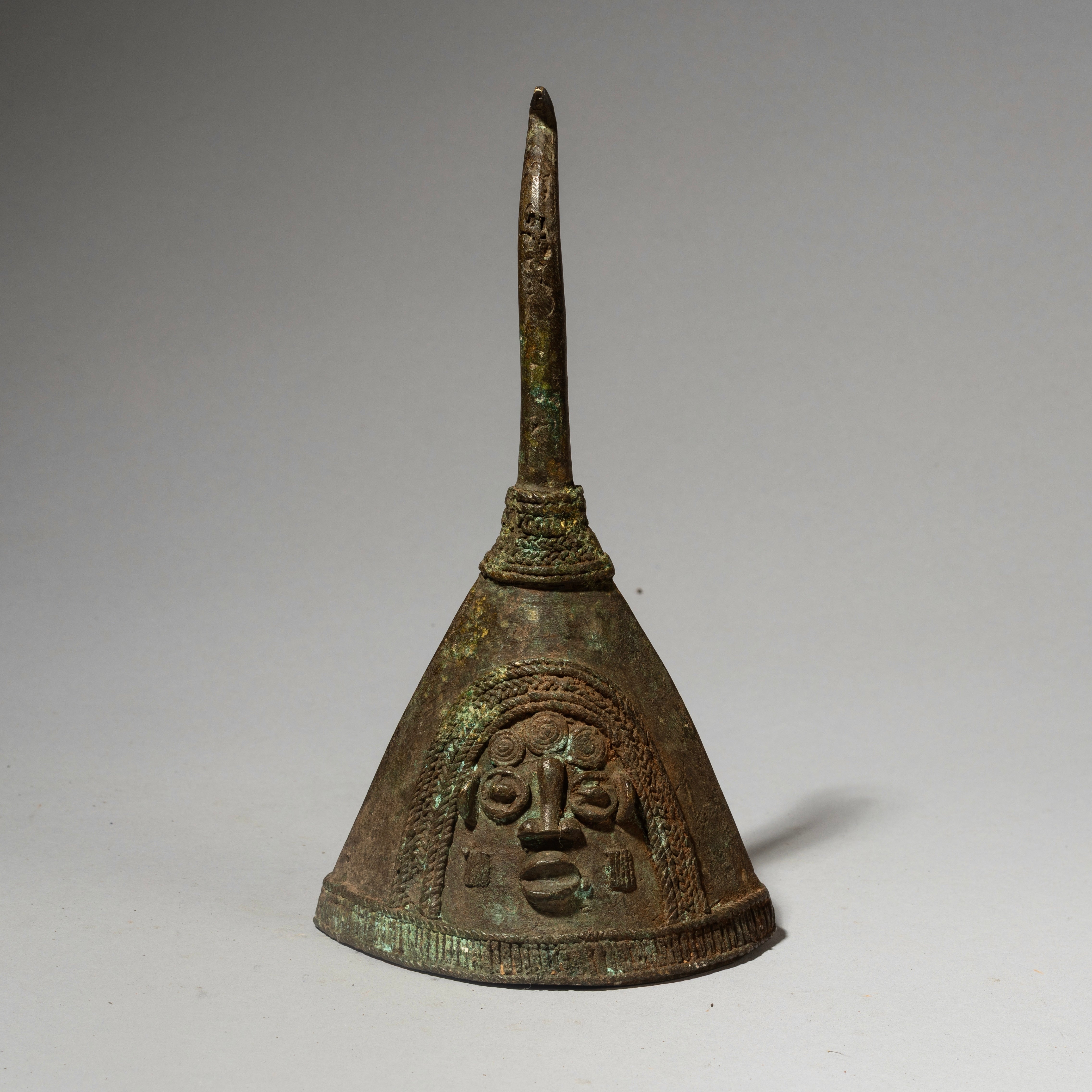 A 19THC REFINED FIGURATIVE DIVINATION BELL FROM YORUBA TRIBE OF NIGERIA( No 4580 )