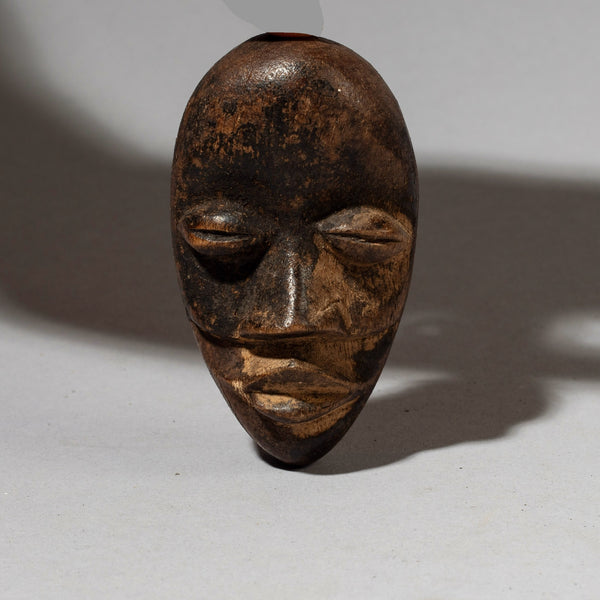Sold TL A HANDSOME DAN PASSPORT MASK FROM THE IVORY COAST  ( No 4600 )