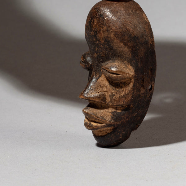 Sold TL A HANDSOME DAN PASSPORT MASK FROM THE IVORY COAST  ( No 4600 )