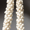 A BUNCH WHITE SHELL NECKLACE FROM PAPUA NEW GUINEA( No 4605 )
