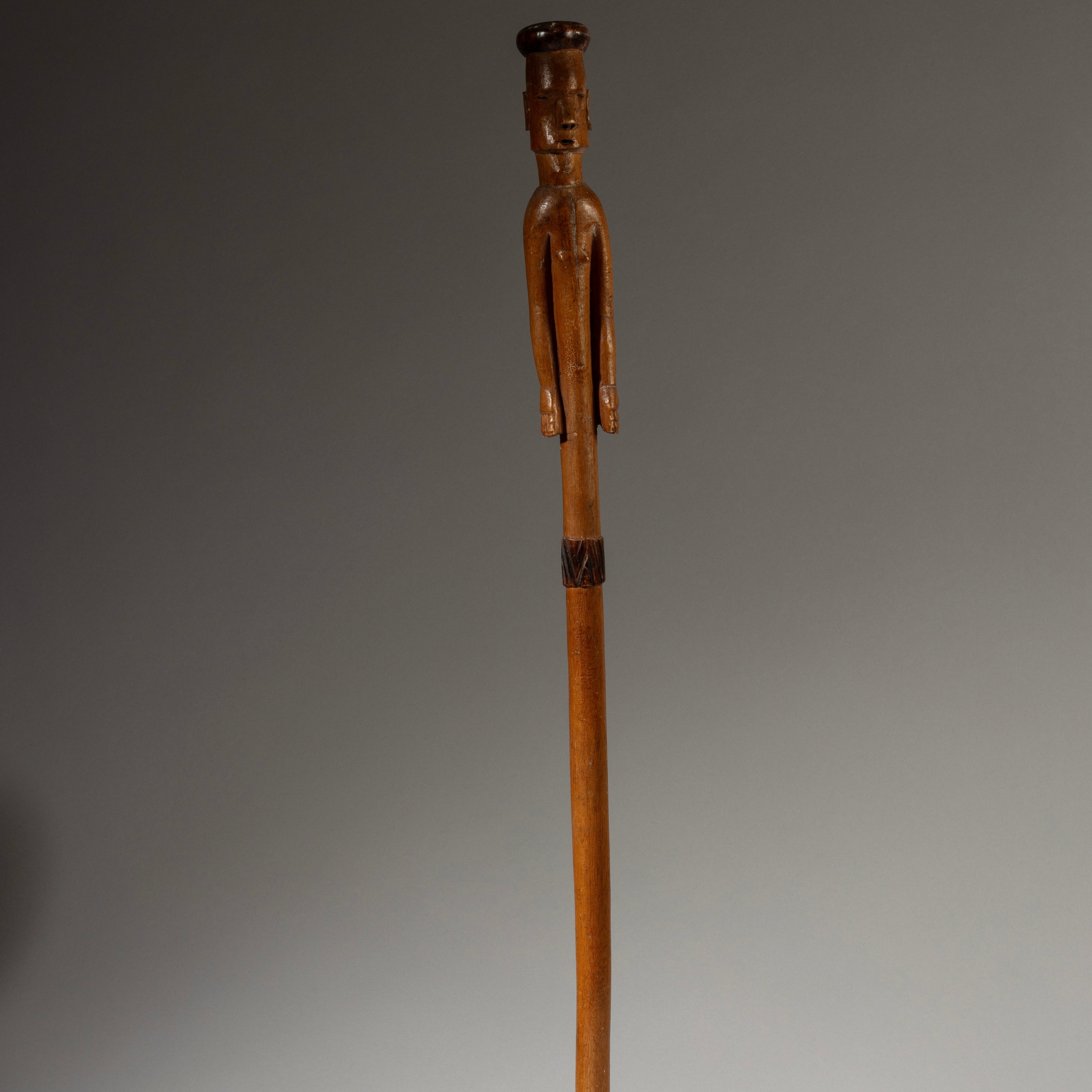 A RARE FIGURATIVE WOODEN STAFF FROM ZULU TRIBE OF SOUTH AFRICA EX UK COLL. ( No 4634 )