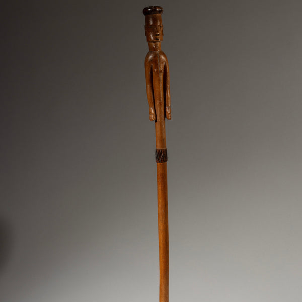 A RARE FIGURATIVE WOODEN STAFF FROM ZULU TRIBE OF SOUTH AFRICA EX UK COLL. ( No 4634 )