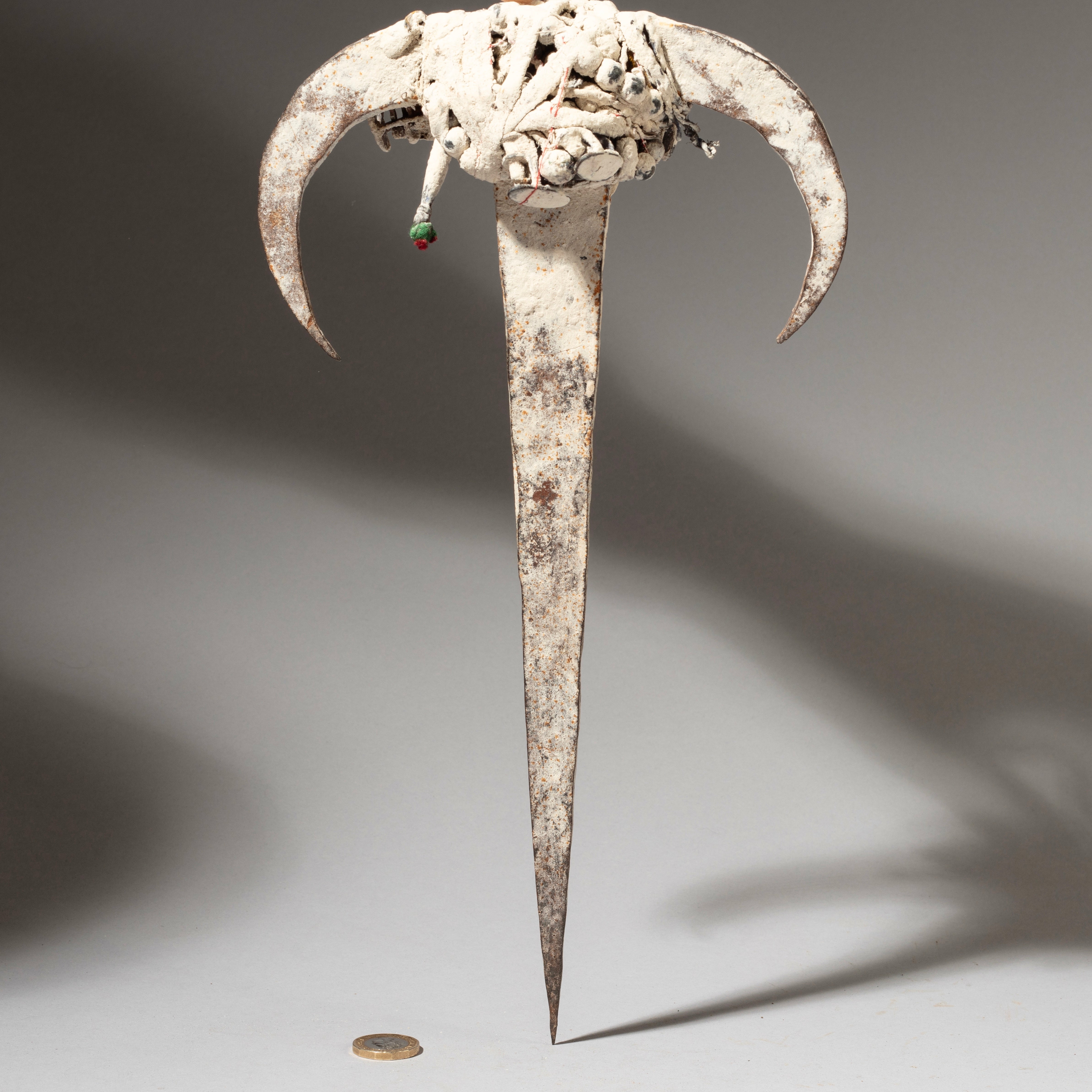 A LARGE KAOLIN ENCRUSTED POWER AXE SYMBOL FROM EWE OF GHANA W AFRICA ( No 4602 )