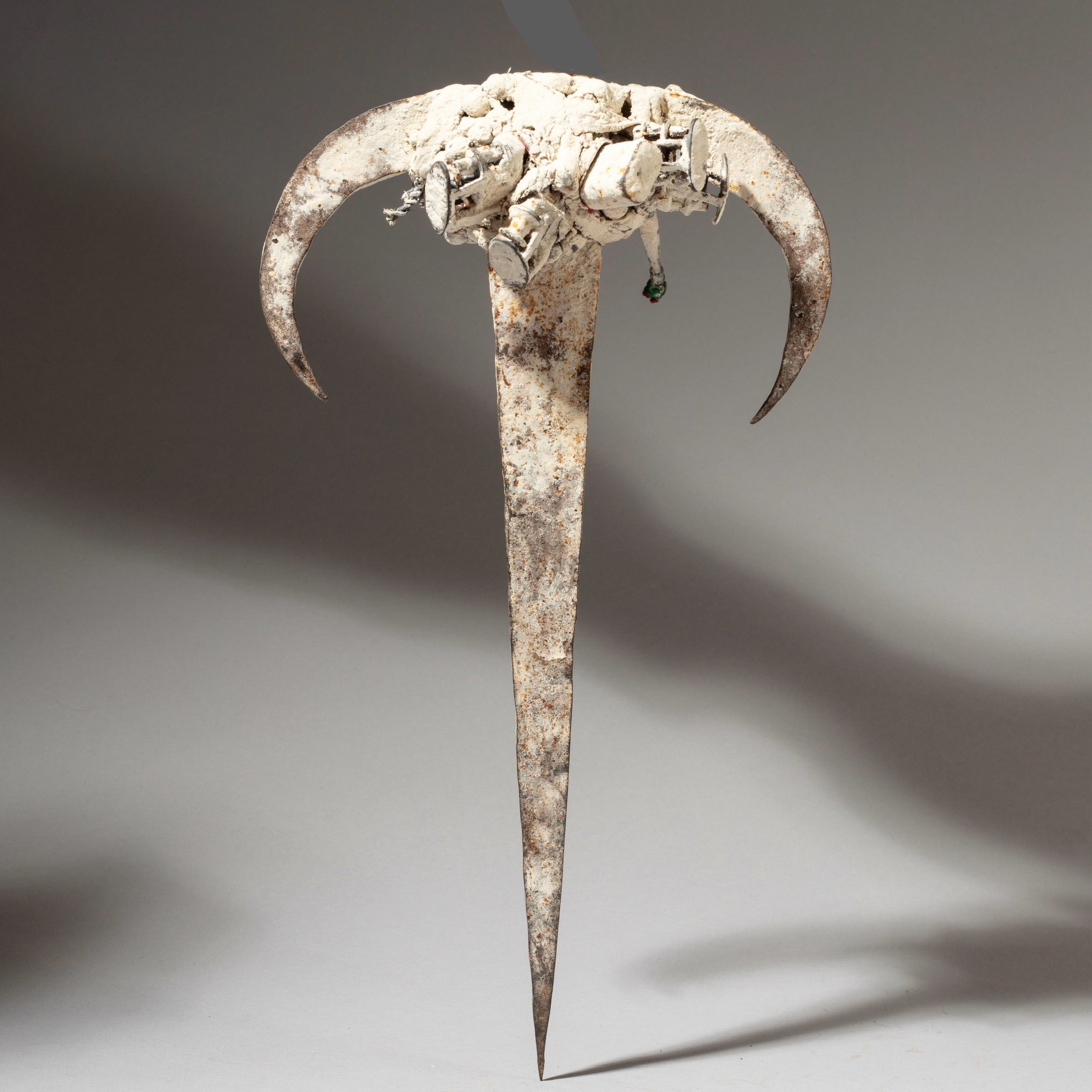 A LARGE KAOLIN ENCRUSTED POWER AXE SYMBOL FROM EWE OF GHANA W AFRICA ( No 4602 )