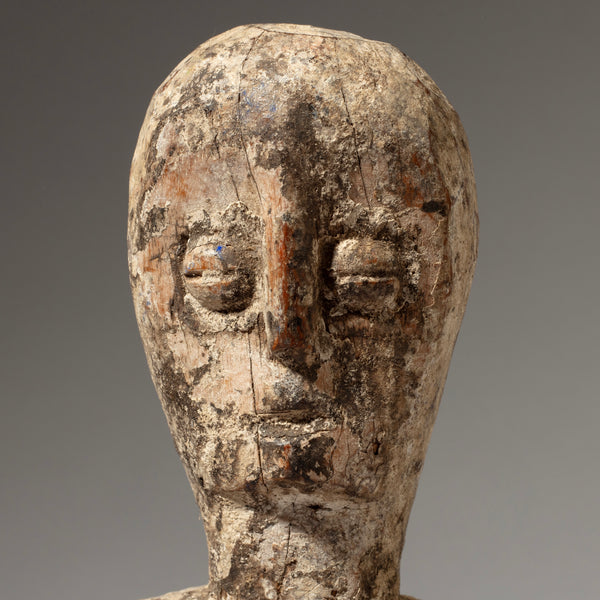 A CHUNKY  GEOMETRIC ADAN ANCESTOR FIGURE FROM GHANA ( No 4592 )