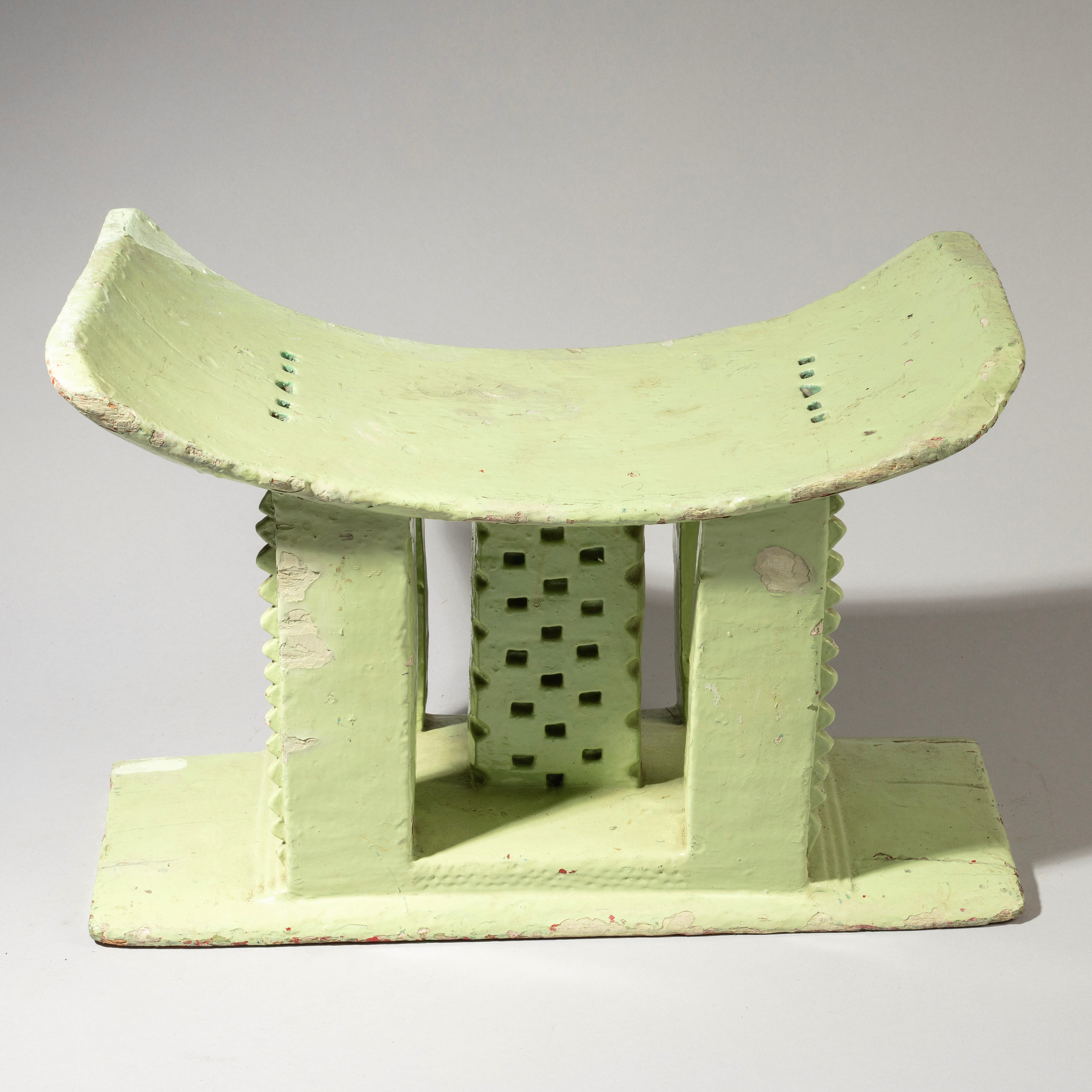 A RARE PRETTY GREEN STOOL FROM EWE TRIBE OF GHANA  ( No 4640)