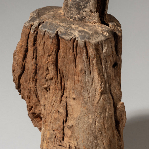 A CHUNKY ALTAR FIGURE FROM THE FON  TRIBE OF BENIN  ( No 4643 )