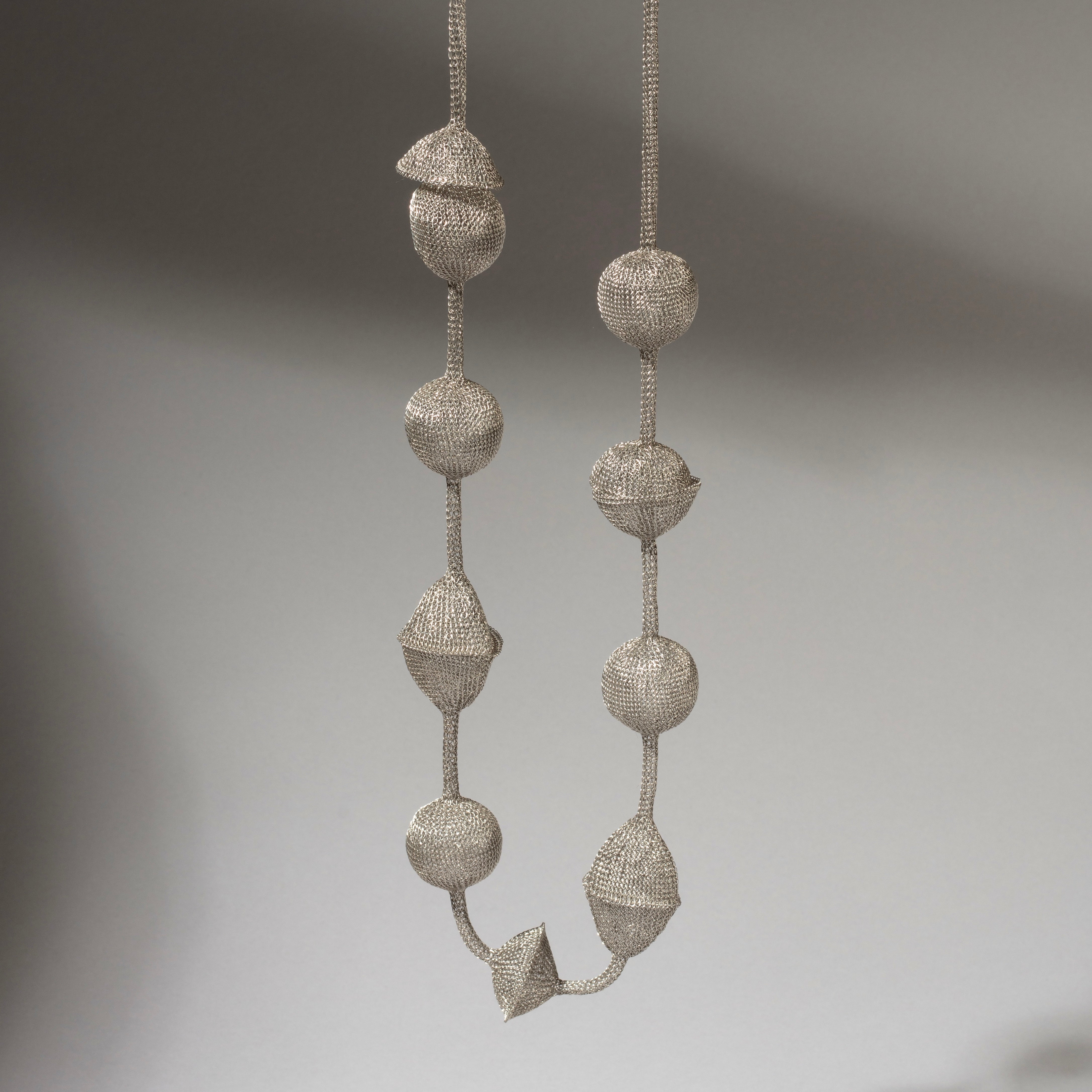 A FINELY WOVEN WIRE NECKLACE, SUMBA, INDONESIA ( No 4583)l