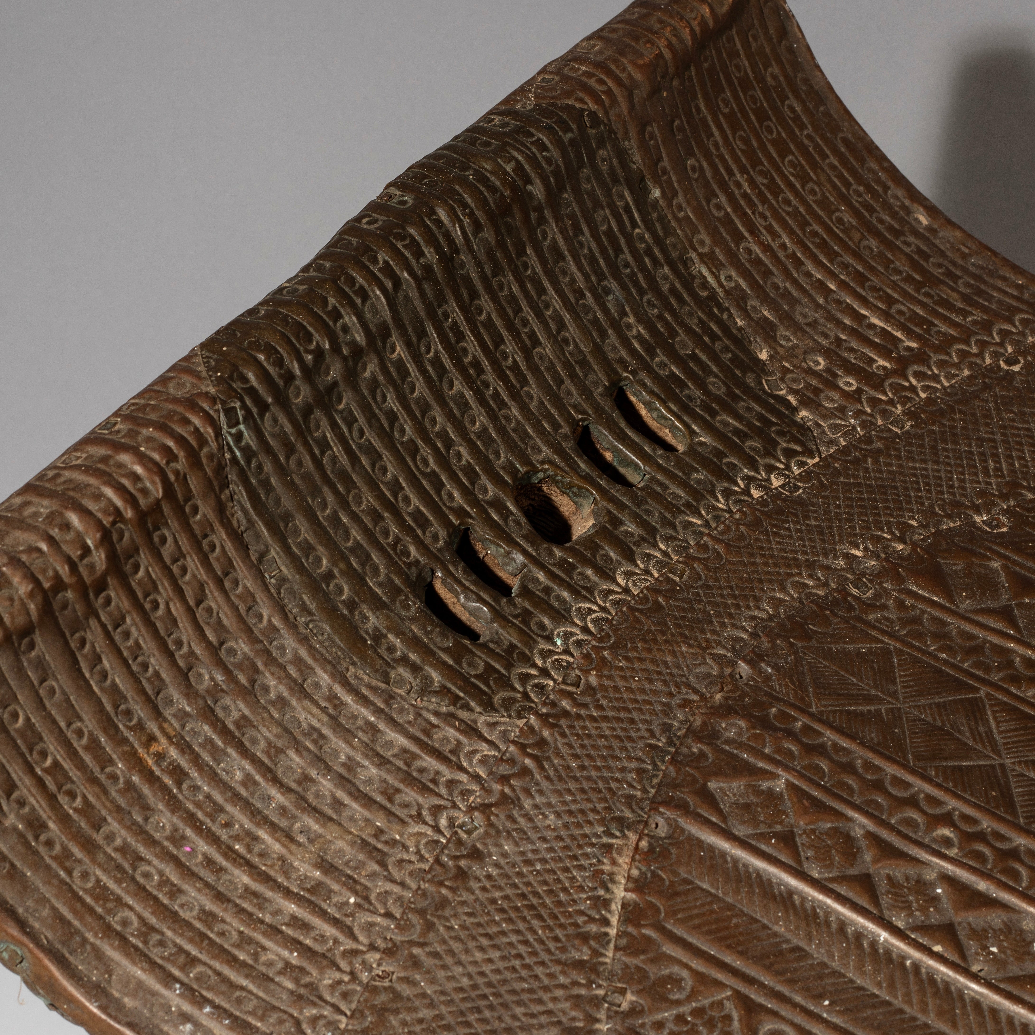 A GIANT EMBOSSED BRONZE COVERED LEOPARD STOOL, FON TRIBE OF BENIN, W.AFRICA( No 4642 )