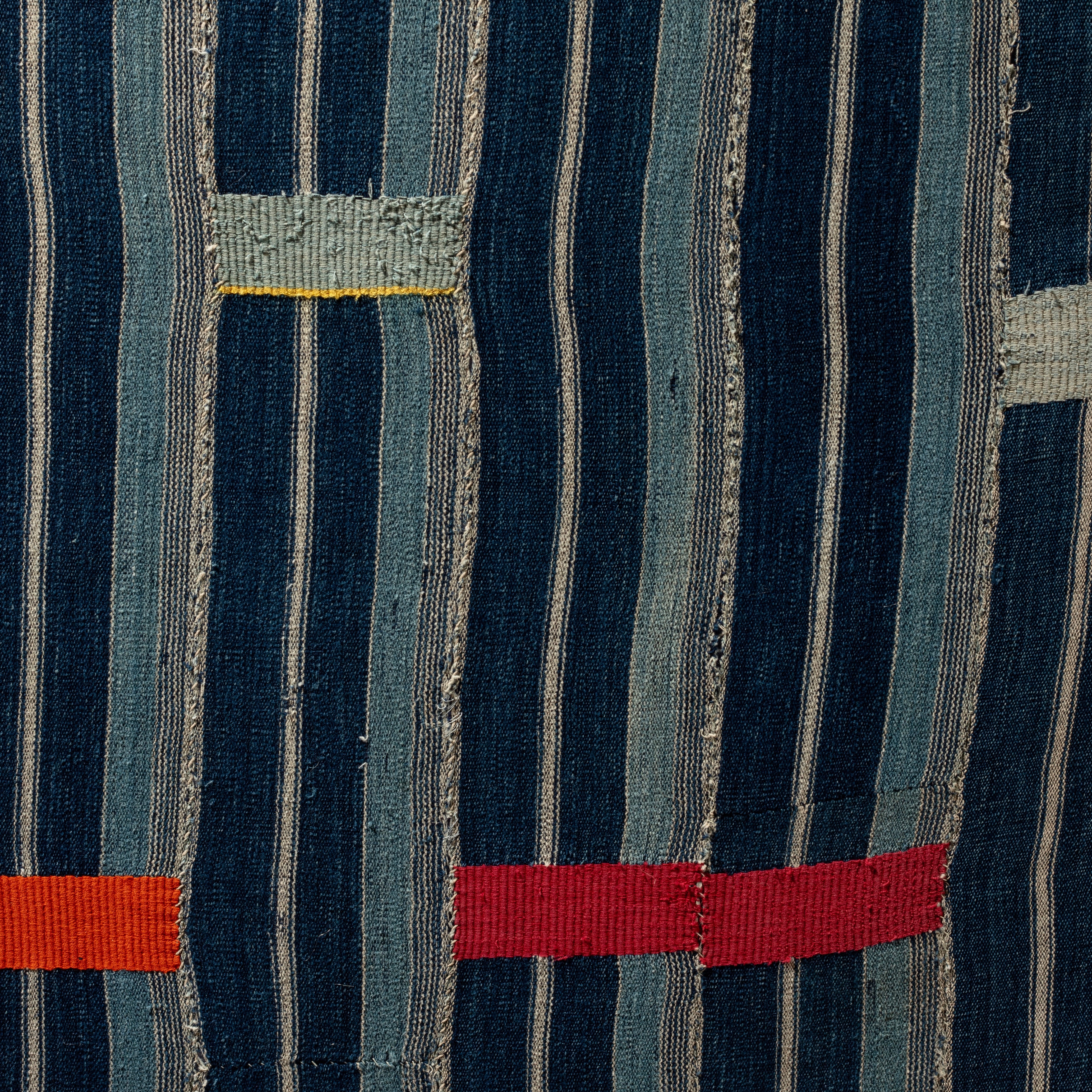 A GORGEOUS GRAPHIC + SPATIAL EWE TRIBE CLOTH FROM GHANA ( No 4632)