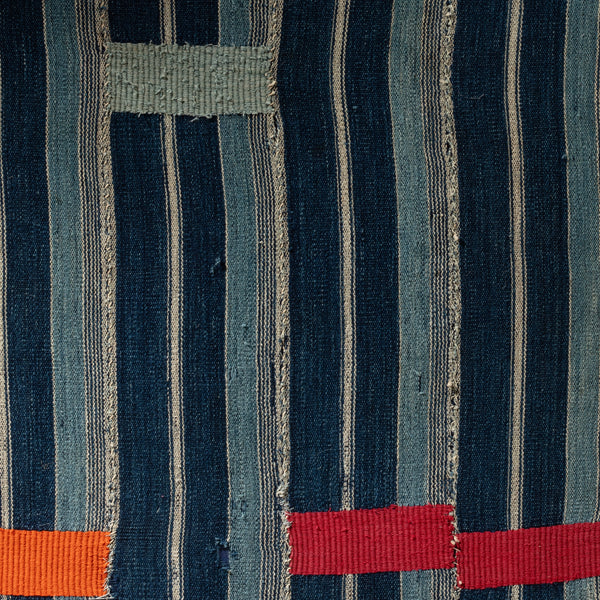 A GORGEOUS GRAPHIC + SPATIAL EWE TRIBE CLOTH FROM GHANA ( No 4632)