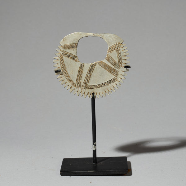 A LOVELY RECYCLED ALUMINIUM EARRING FROM KAMBA PEOPLE OF KENYA ( No 4692)