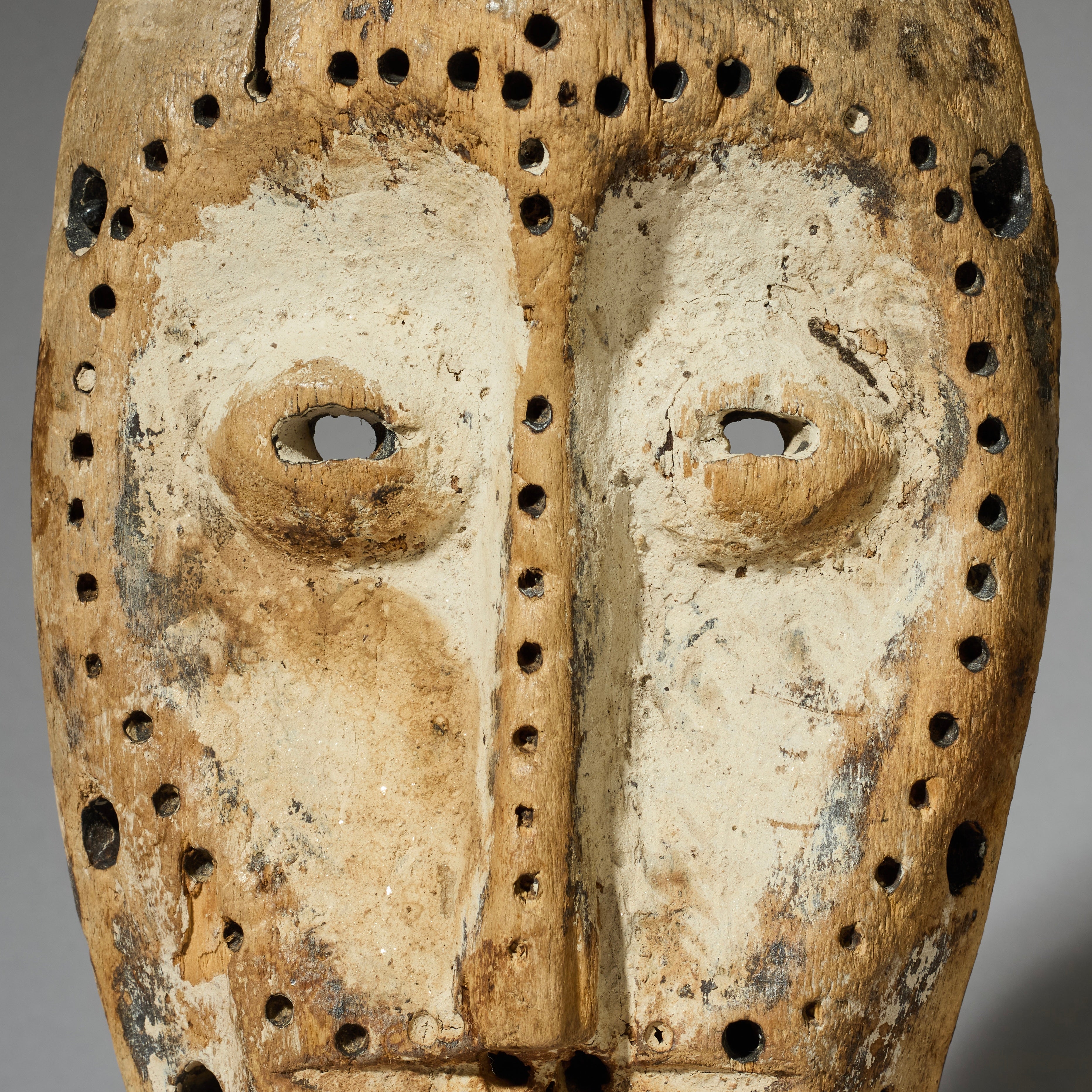 A CHARACTER MASK FROM LEGA TRIBE, CONGO ( No 4719 )