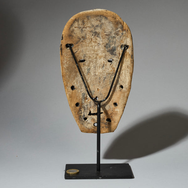 A CHARACTER MASK FROM LEGA TRIBE, CONGO ( No 4719 )
