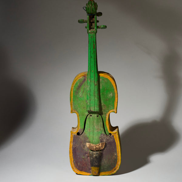A STYLISH HAND MADE TRIBAL VIOLIN FROM INDONESIA  ( No 4726 )