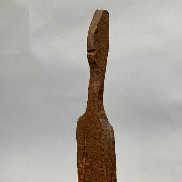 A ELEGANT IRON FIGURE , FROM LOBI TRIBE BURKINA FASO ( No 4715 )