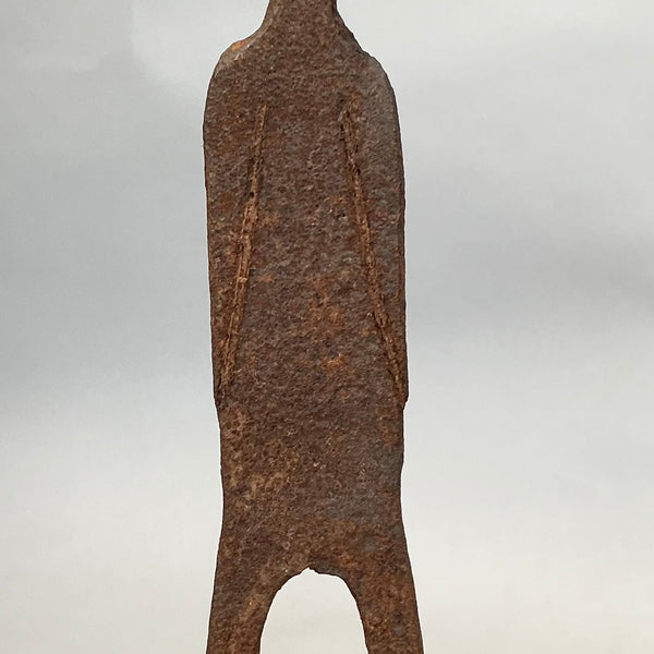 A ELEGANT IRON FIGURE , FROM LOBI TRIBE BURKINA FASO ( No 4715 )