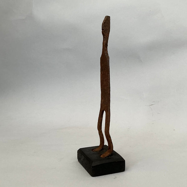 A ELEGANT IRON FIGURE , FROM LOBI TRIBE BURKINA FASO ( No 4715 )