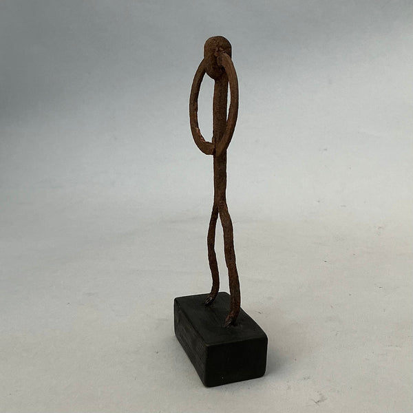 A SHAPELY IRON FIGURE , FROM LOBI TRIBE BURKINA FASO ( No 4717 )