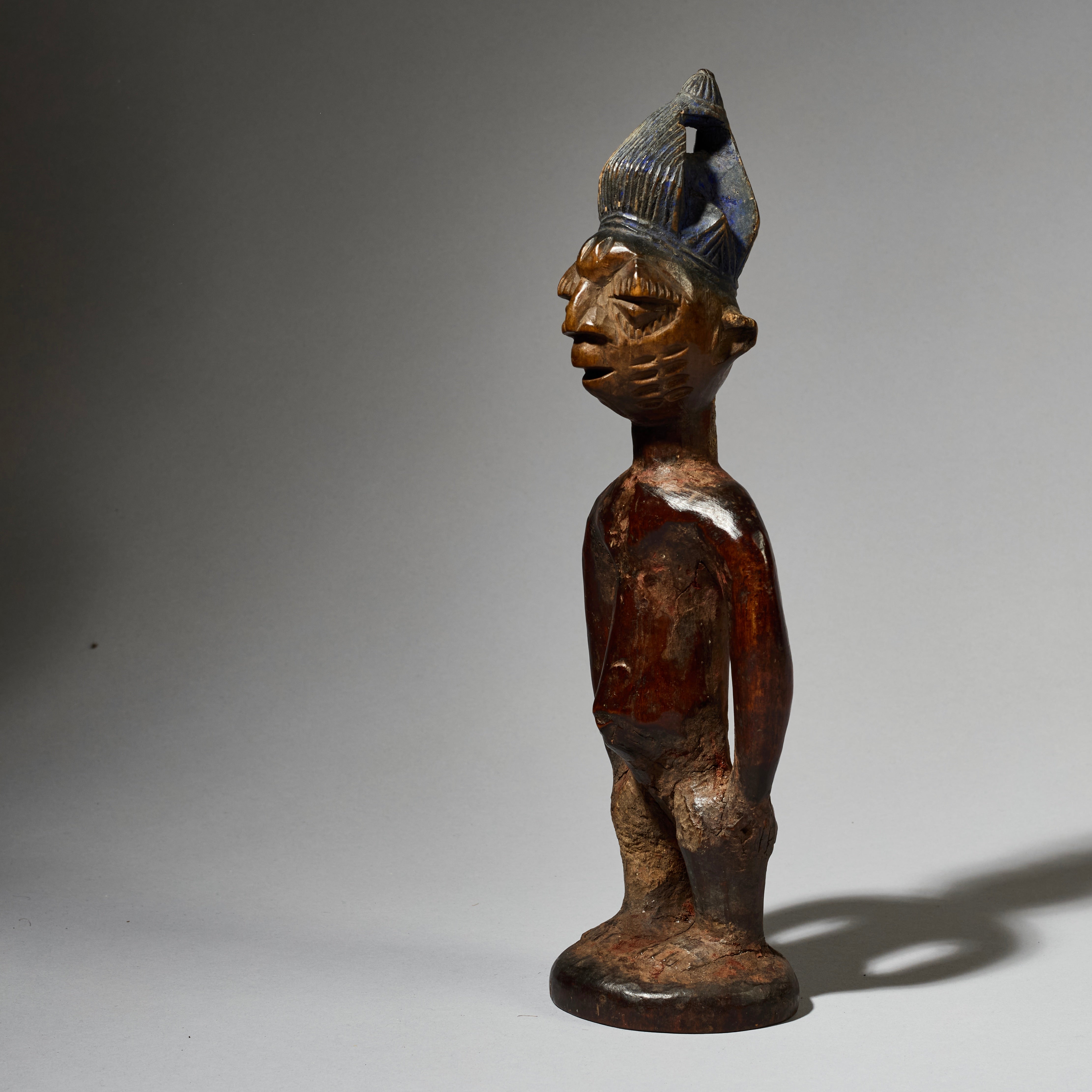 A FINE OLD  IBEJI, EX UK COLL. YORUBA TRIBE OF NIGERIA ( No 4901 )