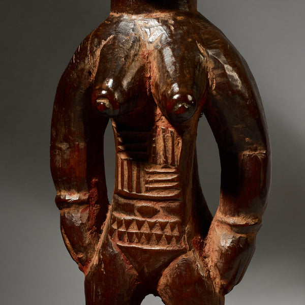 A FINE WELL PATINATED OLD  IBEJI, EX UK COLL. YORUBA TRIBE OF NIGERIA ( No 4900)