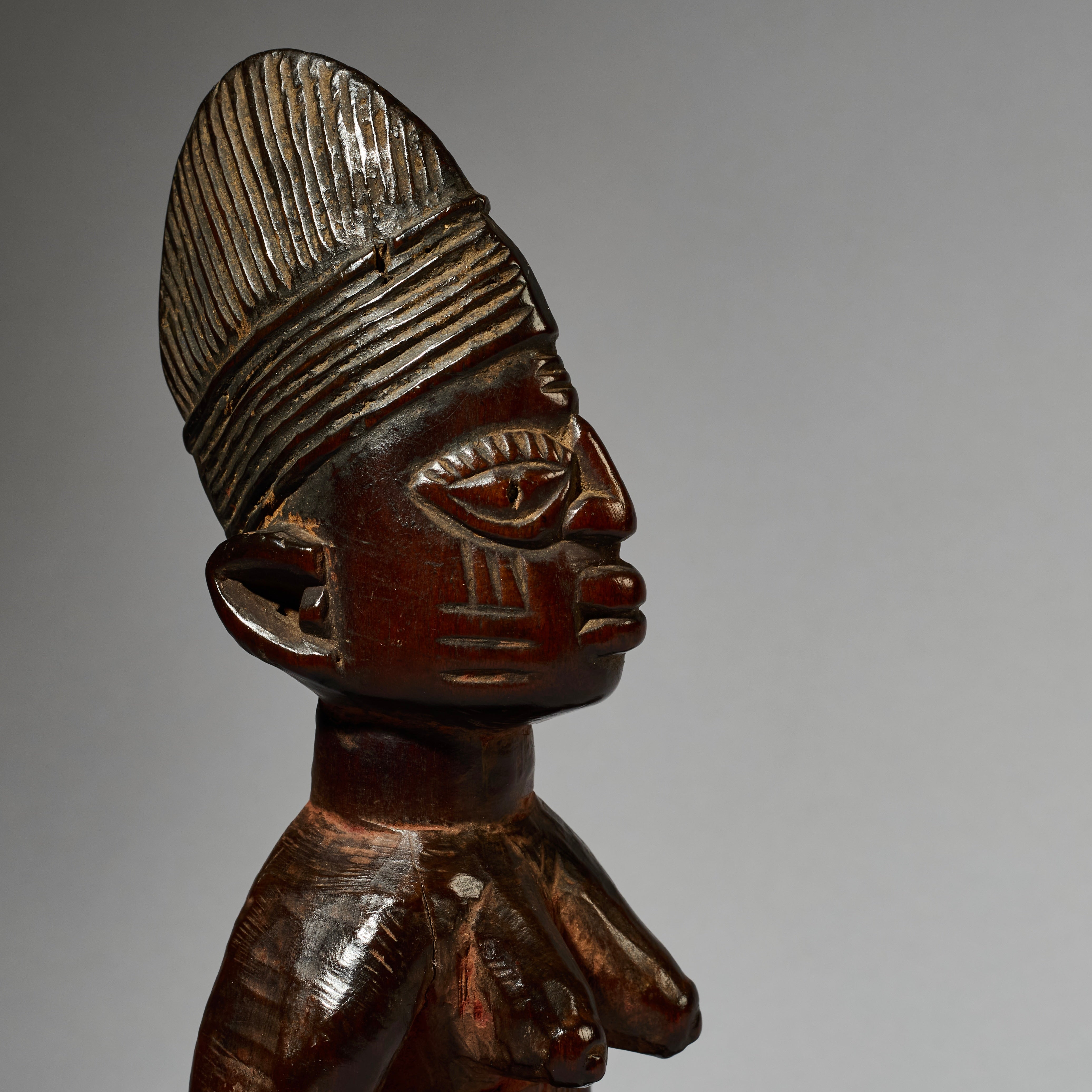 A FINE WELL PATINATED OLD  IBEJI, EX UK COLL. YORUBA TRIBE OF NIGERIA ( No 4900)