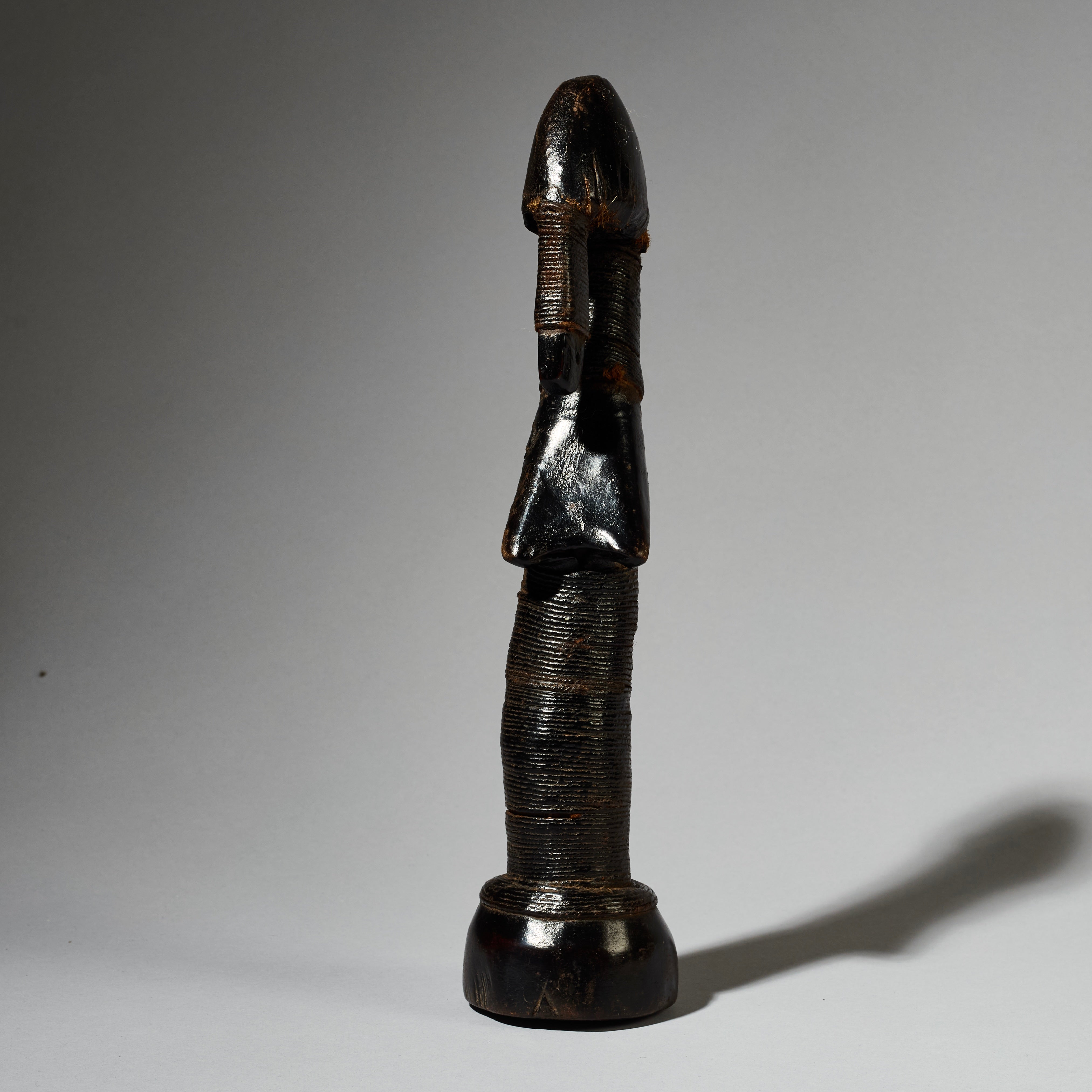 A SUPER MOSSI TRIBE LEATHER BOUND DOLL FROM BURKINA FASO W. AFRICA (No 4765 )