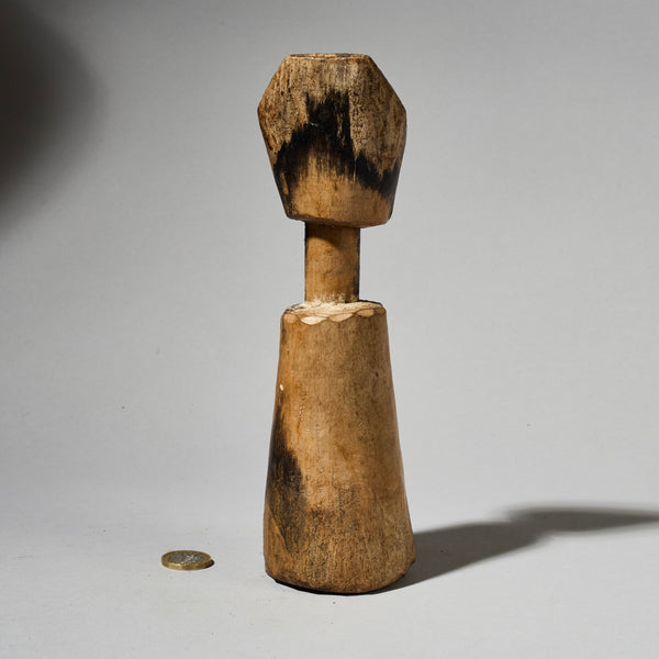 A CHUNKY  DOLL FROM THE FANTE TRIBE OF GHANA ( No 4907 )