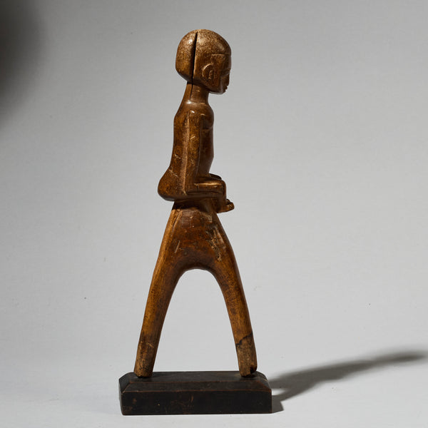 A CUBIST +QUAINT LOBI FIGURATIVE CATAPULT FROM THE IVORY COAST, W.AFRICA ( No 4887 )