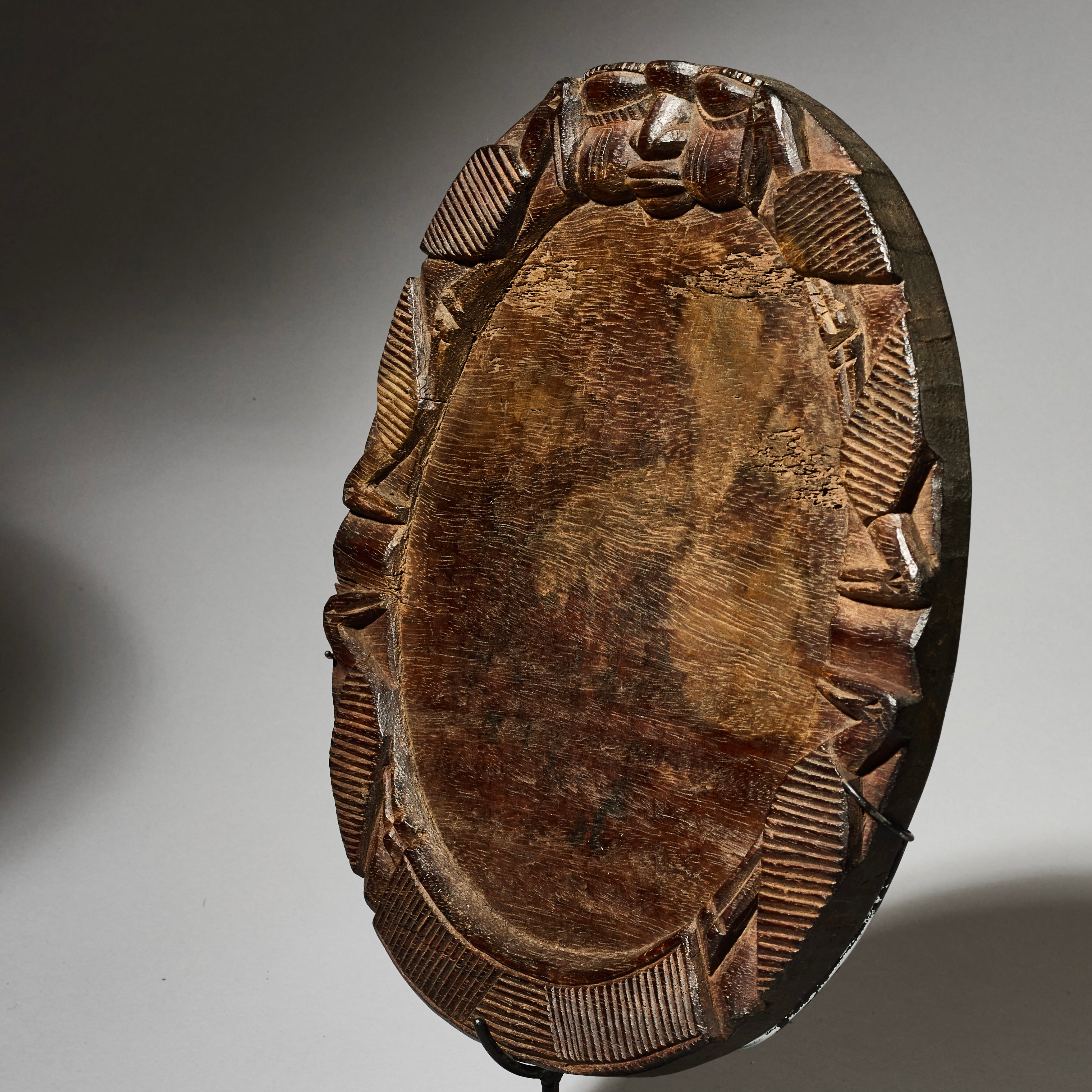 Sold SJ  PRETTY YORUBA TRIBE DIVINATION PLATE FROM  NIGERIA ( No 4962