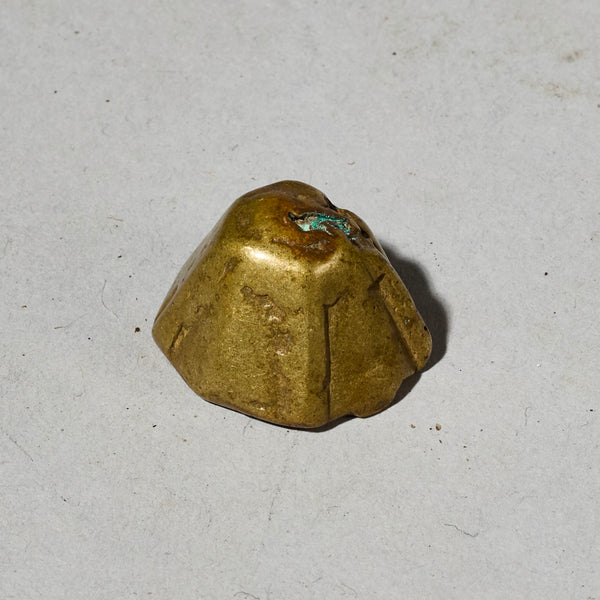 A NICE  18THC/19THC AXE AKAN GOLD MEASURING WEIGHT (No 4749)
