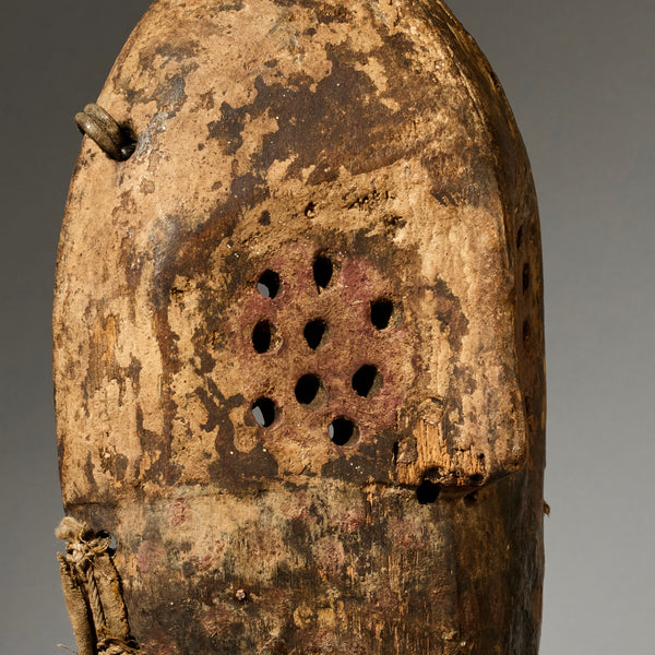 A POWERFUL  MASK FROM LEGA TRIBE,  CONGO ( No 4951