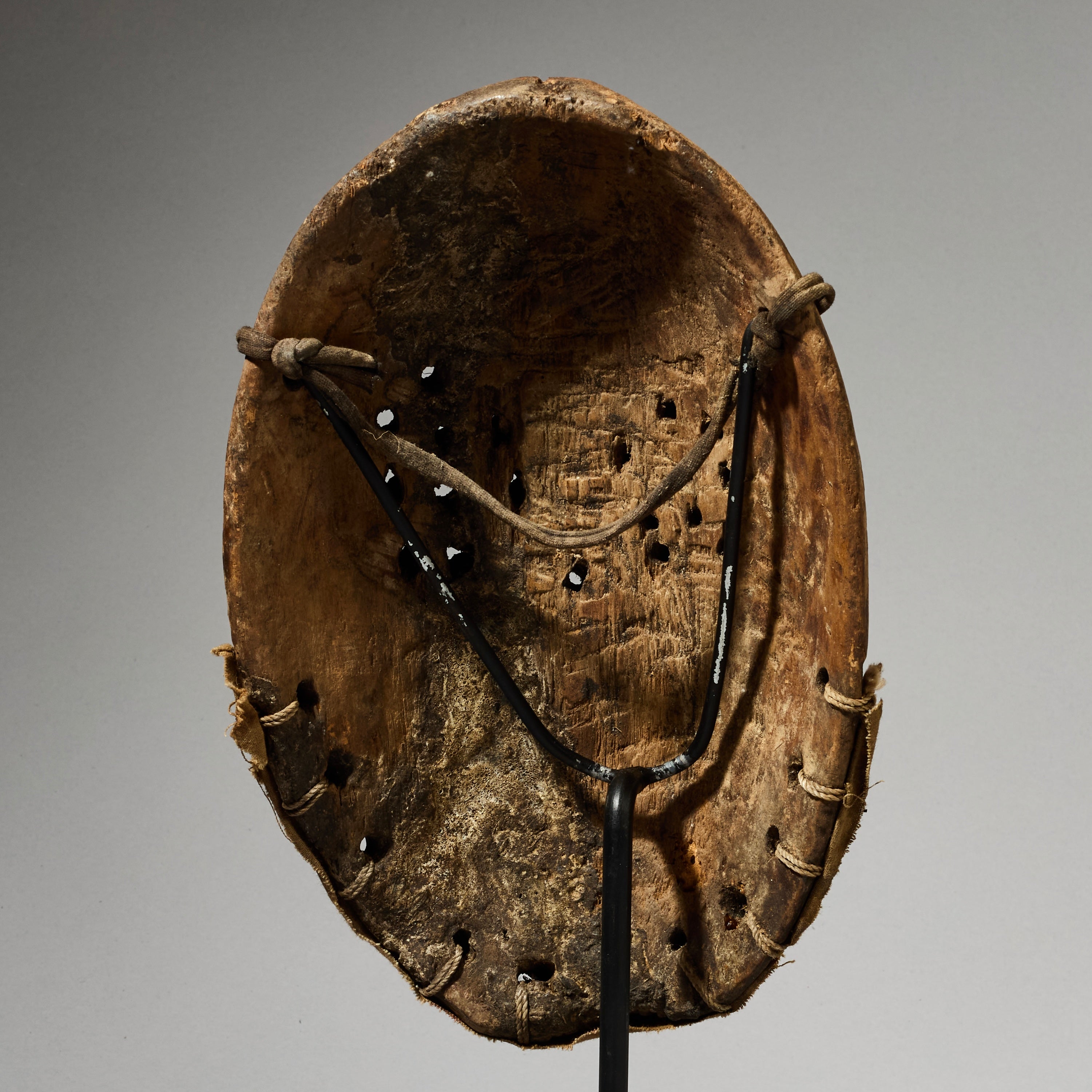 A POWERFUL  MASK FROM LEGA TRIBE,  CONGO ( No 4951