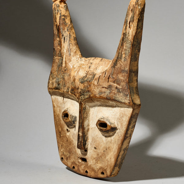 A PERKY LEGA TRIBE ANTELOPE MASK FROM CONGO   ( No 4945 )