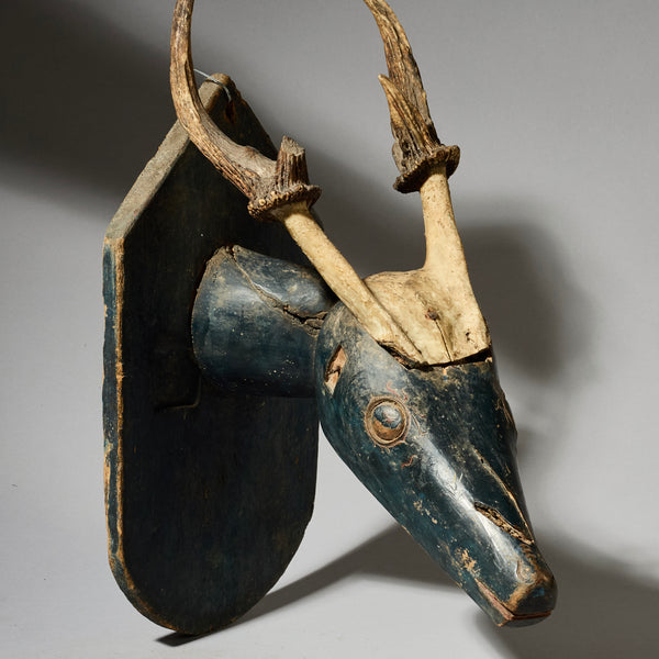 A CHARMING BLUE HINDU DEER SCULPTURE FROM INDONESIA  ( No 4944)