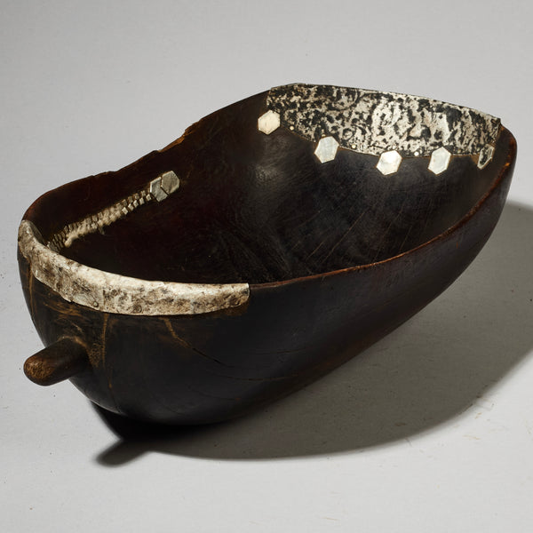 A UNIQUELY REPAIRED, WELL PATINATED BOWL, FROM TUTSI TRIBE OF RWANDA ( No 4741 )
