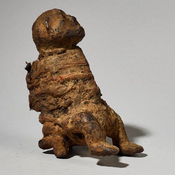 A QUIRKY PARE TRIBE CLAY FIGURE , ENCRUSTED AND UNIQUE , TANZANIA  (No 4764 )