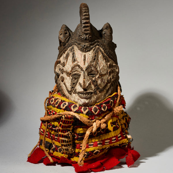 A FINE IGBO MASK EX UK COLL., NIGERIA W AFRICA (No 4970 )