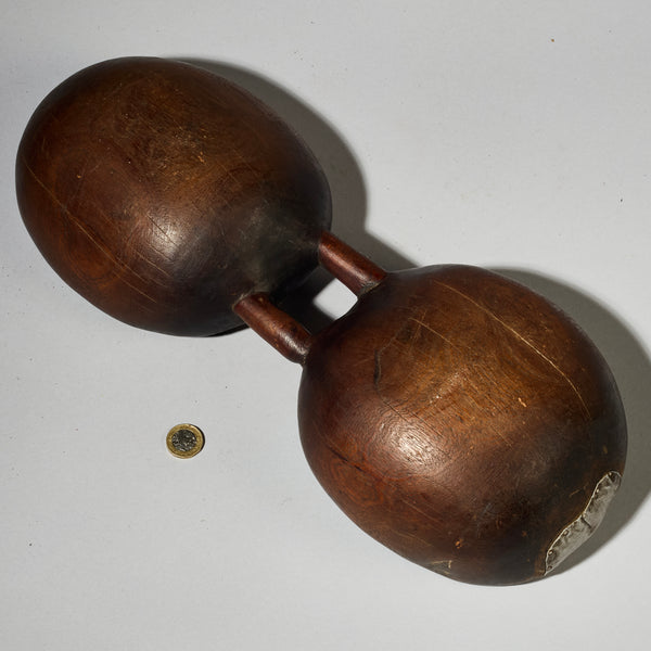 AN ARTISTIC DOUBLE WOODEN  BOWL FROM TUTSI TRIBE RWANDA (  No 4740 )